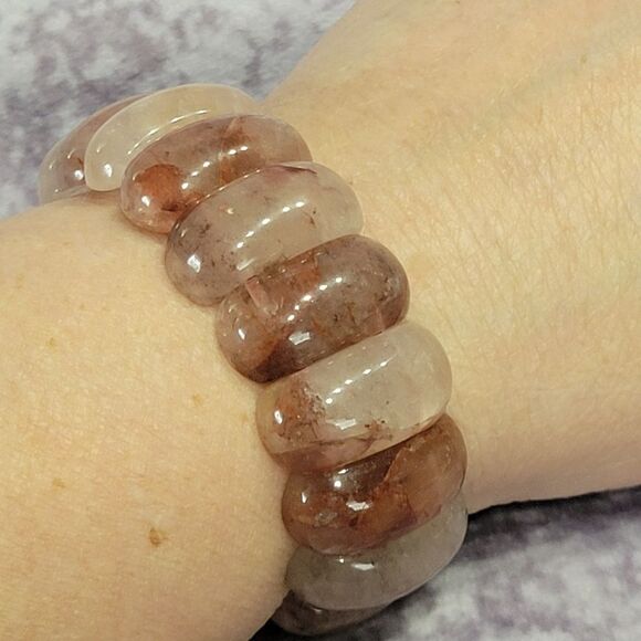 Fire Quartz Stretch Bracelet - Picture 5 of 7